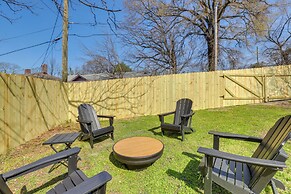 Walk to Amphitheater & Stadium: Home w/ Deck!