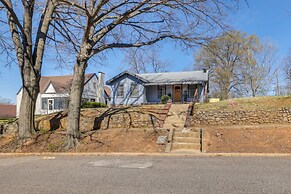 Walk to Amphitheater & Stadium: Home w/ Deck!