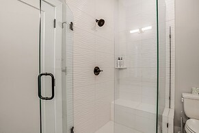 2 Mi to Dtwn: Walkable Retreat in Chattanooga!