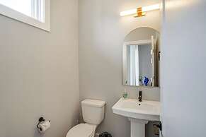 2 Mi to Dtwn: Walkable Retreat in Chattanooga!