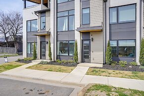 2 Mi to Dtwn: Walkable Retreat in Chattanooga!