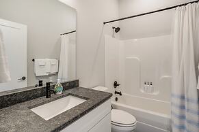 2 Mi to Dtwn: Walkable Retreat in Chattanooga!