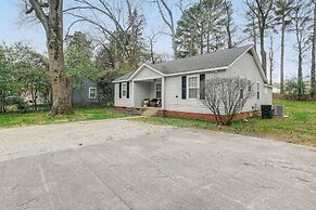 2 Mi to Ole Miss: Modern Home in Historic District