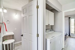 Walk to Dale Hollow Lake: Updated Cottage w/ Deck!