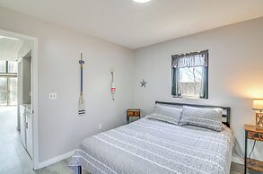 Walk to Dale Hollow Lake: Updated Cottage w/ Deck!