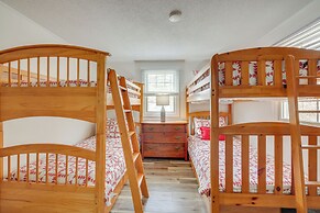 2 Mi to Beach: Wellfleet Home w/ Bike Trail Access