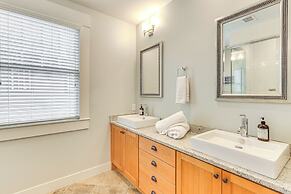 Boat Dock & Stunning Views: Lake Martin Retreat!