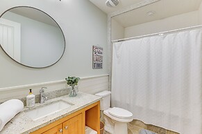 Boat Dock & Stunning Views: Lake Martin Retreat!