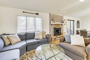 Lake View & Deck: Group Getaway in Whitehall!