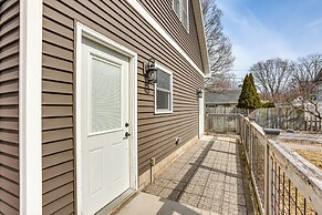 < 1 Mi to Beach: Quirky & Central Apt in Frankfort