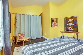 < 1 Mi to Beach: Quirky & Central Apt in Frankfort