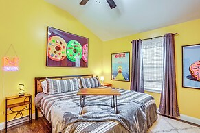 < 1 Mi to Beach: Quirky & Central Apt in Frankfort