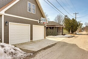 < 1 Mi to Beach: Quirky & Central Apt in Frankfort