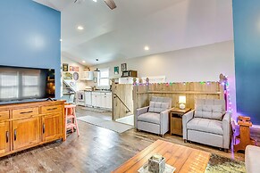 < 1 Mi to Beach: Quirky & Central Apt in Frankfort