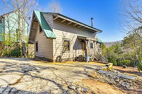 3 Mi to Dtwn Clayton: Cabin w/ Trail Access!