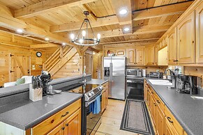 3 Mi to Dtwn Clayton: Cabin w/ Trail Access!