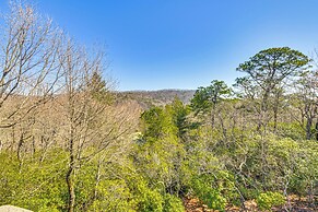 3 Mi to Dtwn Clayton: Cabin w/ Trail Access!