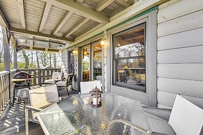 3 Mi to Dtwn Clayton: Cabin w/ Trail Access!