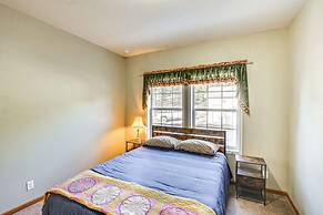 5 Mi to Town: Mtn-view Gem w/ Deck in Hot Springs