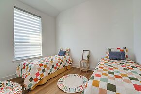 Patio & Yard: Beautiful Family Home in Mansfield!