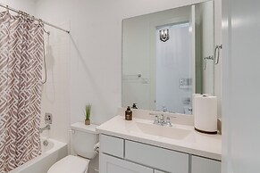 Patio & Yard: Beautiful Family Home in Mansfield!