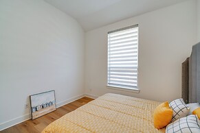 Patio & Yard: Beautiful Family Home in Mansfield!