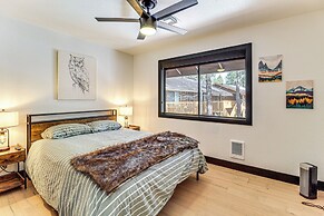 1/2 Mi to Golf Course: Chic Pinetop Townhome