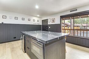 1/2 Mi to Golf Course: Chic Pinetop Townhome