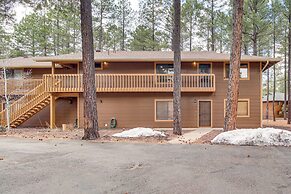 1/2 Mi to Golf Course: Chic Pinetop Townhome