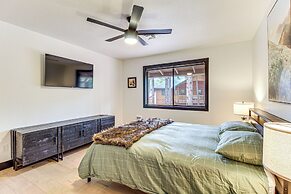 1/2 Mi to Golf Course: Chic Pinetop Townhome