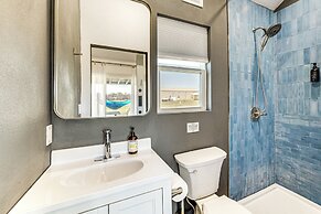 6 Mi to Lake Tawakoni: Texas Family Home