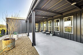 6 Mi to Lake Tawakoni: Texas Family Home
