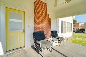 10 Mi to Caddo Lake: Charming Cottage in Vivian!