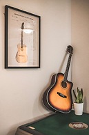 Spacious Retreat w Large Kitchen Outdoor Patio