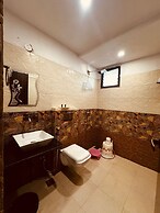 HOTEL LOTUS INN