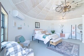 Silo Inn - Sugar Bungalow