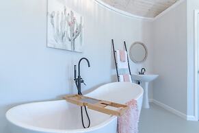 Silo Inn - Sugar Bungalow