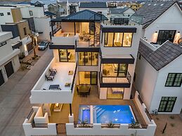 The Castle 8 Bedroom Home