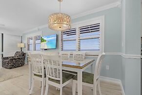 Beach Villas 706 Top-floor Condo W/ Gulf Views, Pool 2 Bedroom Condo