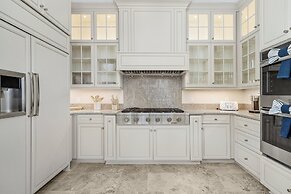 260 Coastal Luxe Retreat: 5bd/4.5ba, Pool & Spa, Water Views 5 Bedroom