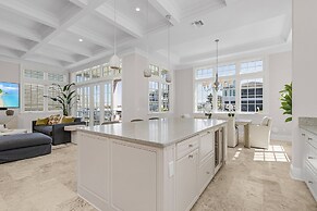 260 Coastal Luxe Retreat: 5bd/4.5ba, Pool & Spa, Water Views 5 Bedroom
