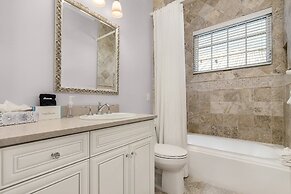 260 Coastal Luxe Retreat: 5bd/4.5ba, Pool & Spa, Water Views 5 Bedroom