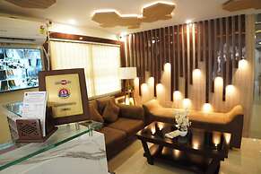 Hotel Grand Residency