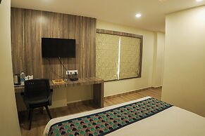 Hotel Grand Residency