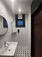 N5 Ratchawong Hostel