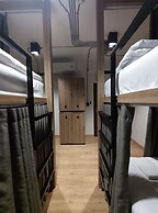 N5 Ratchawong Hostel