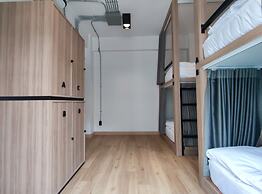 N5 Ratchawong Hostel
