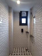 N5 Ratchawong Hostel