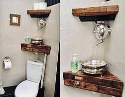 Looking Glass Cottage