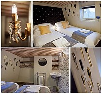 Looking Glass Cottage